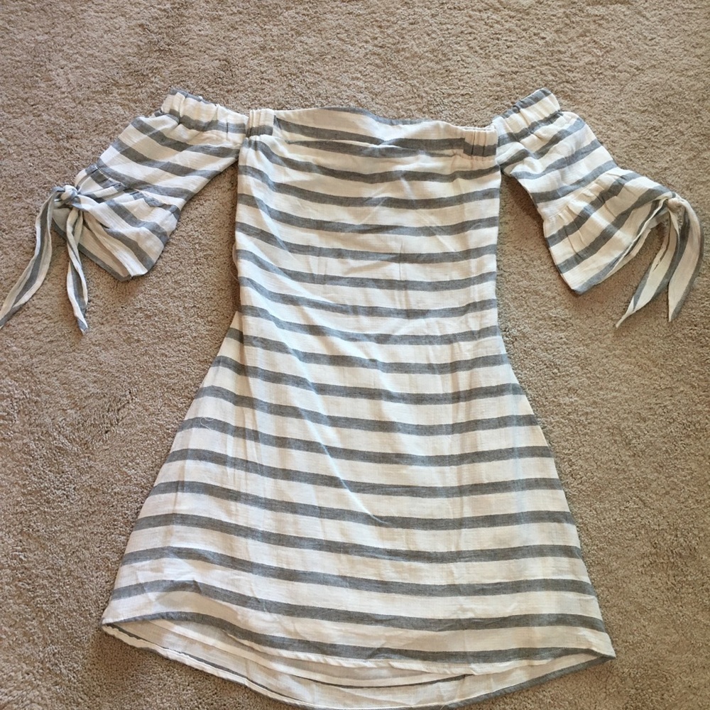 Listicle Off Shoulder Stripe Dress - Picture 4 of 7